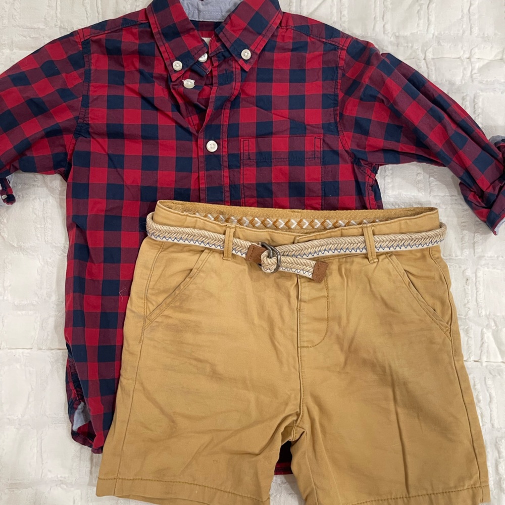 LOT Zara boys khaki shorts w/belt and gingham button down shirt size 3
